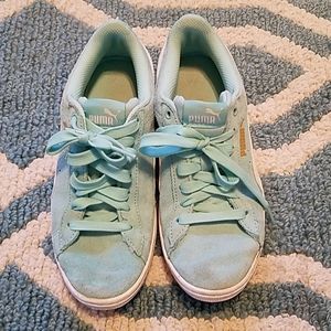 Puma sneakers blue suede women's size 6.5